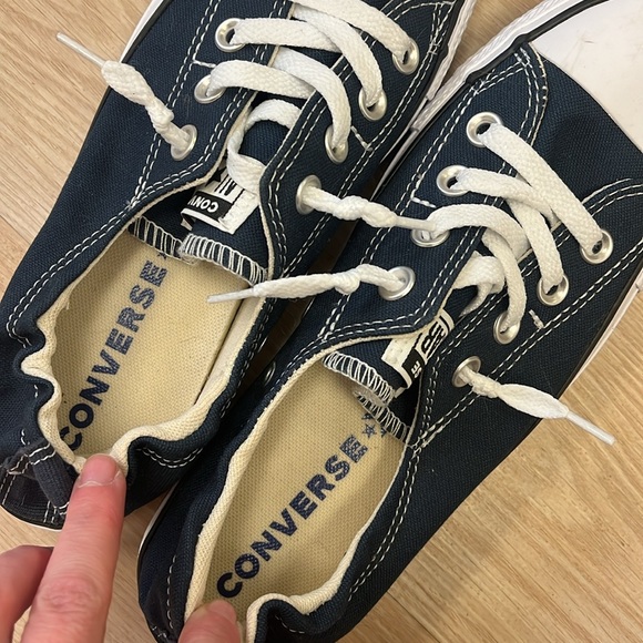 Converse size 8- navy - Picture 3 of 5